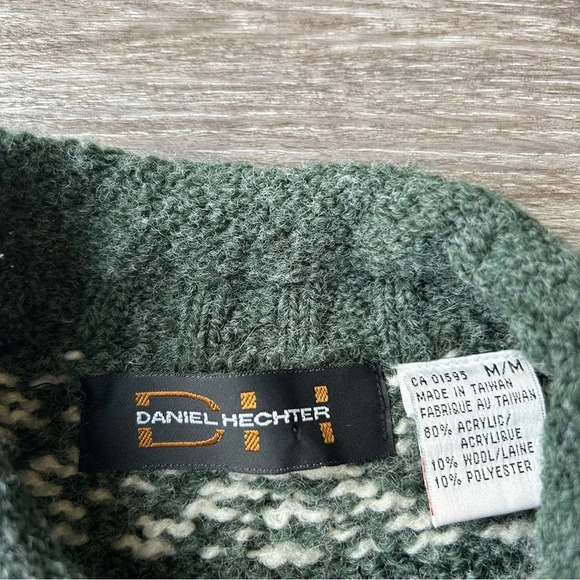 Vintage Daniel Hechter Snowflakes Wool  Blend Chunky Christmas Ugly Sweater - Picture 7 of 15